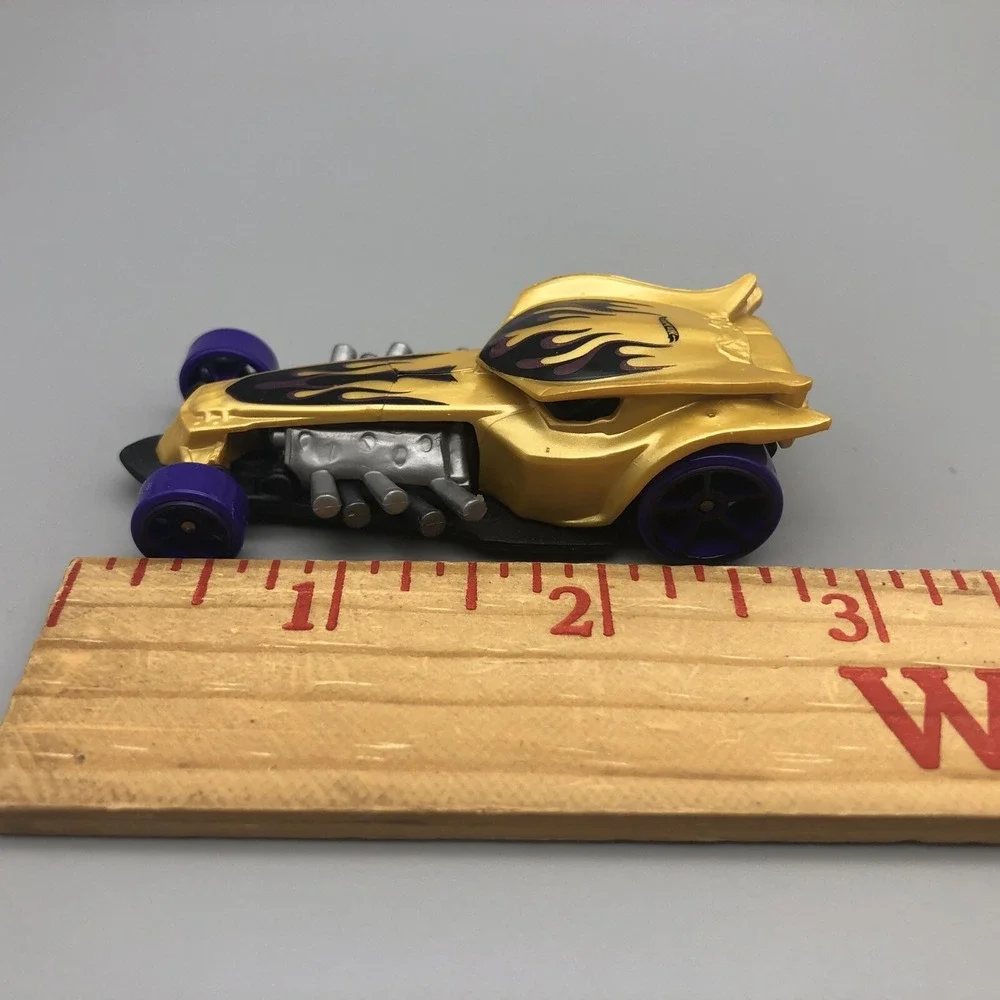 Hot Wheels Lot of 2 Head Starter Black #22 & Ratical Racer Gold Diecast 1/64